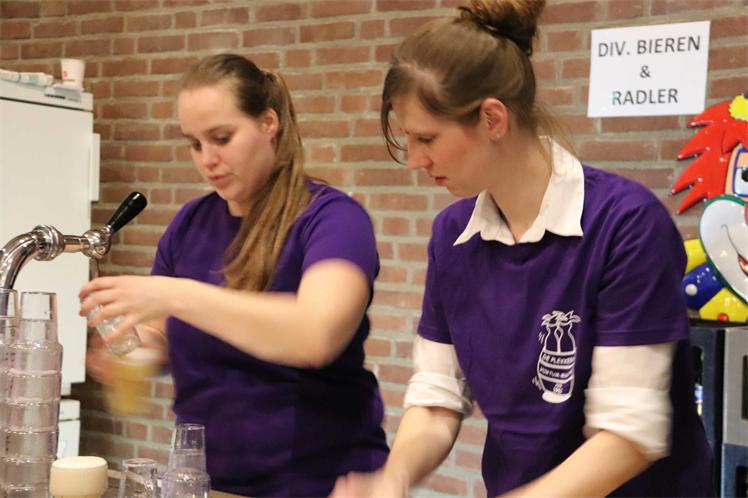 201--03-05 Slotbal Plekkers