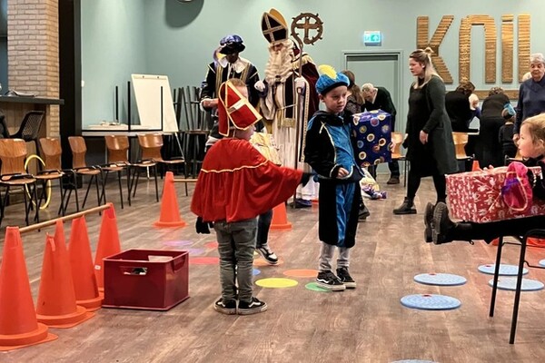 Jong en oud komt in beweging met Sint en Piet